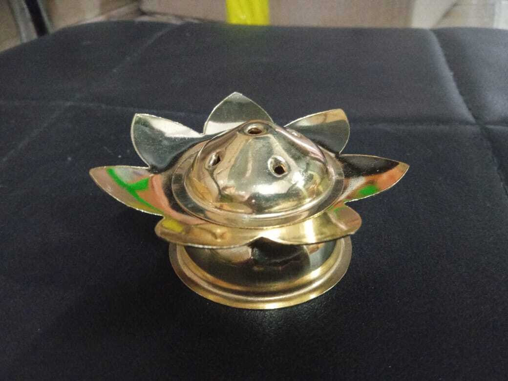 PATHI STAND BRASS (LOTUS)